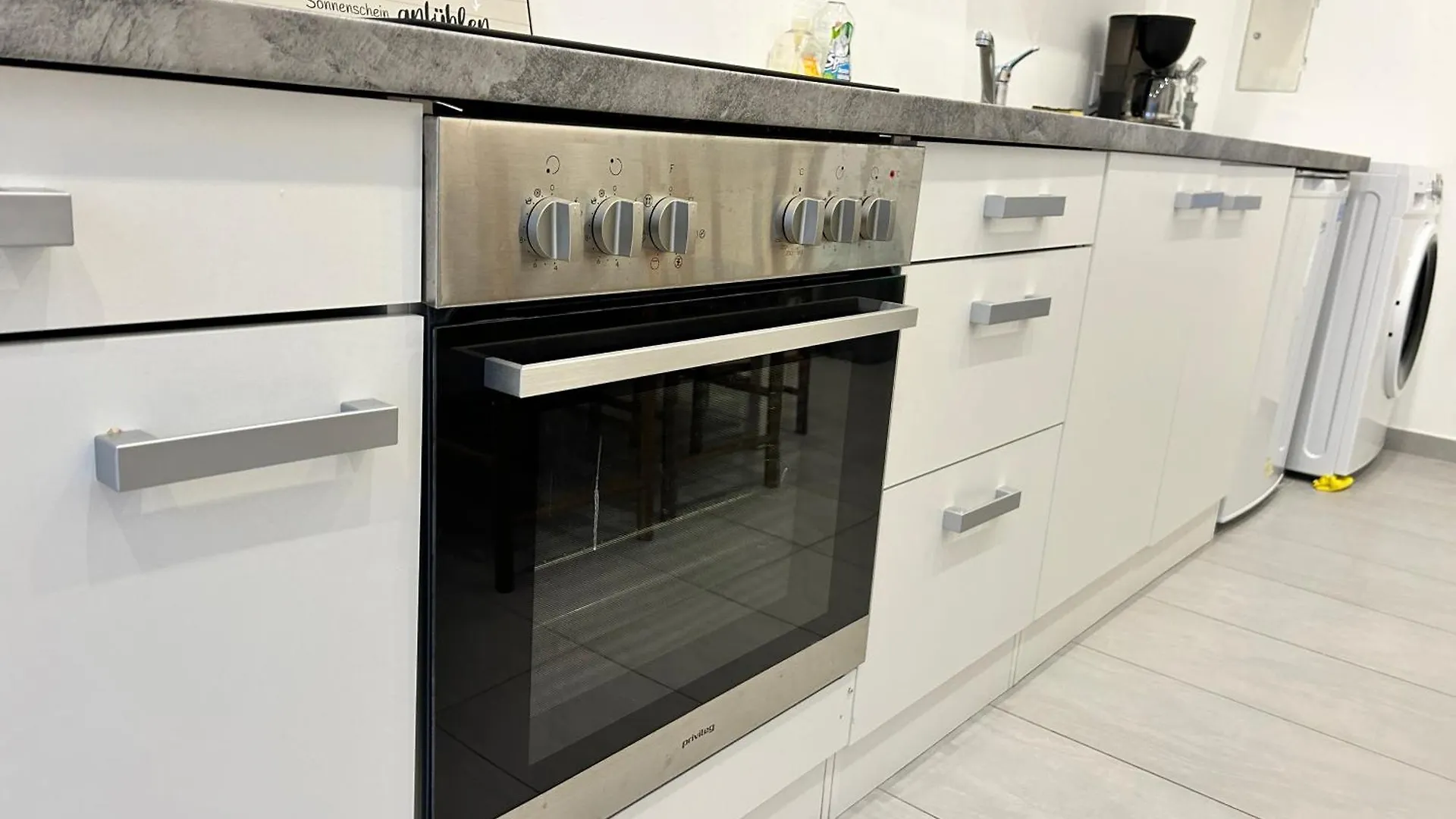 Sunny & Calm Long Term Apartment - Free Parking Viena