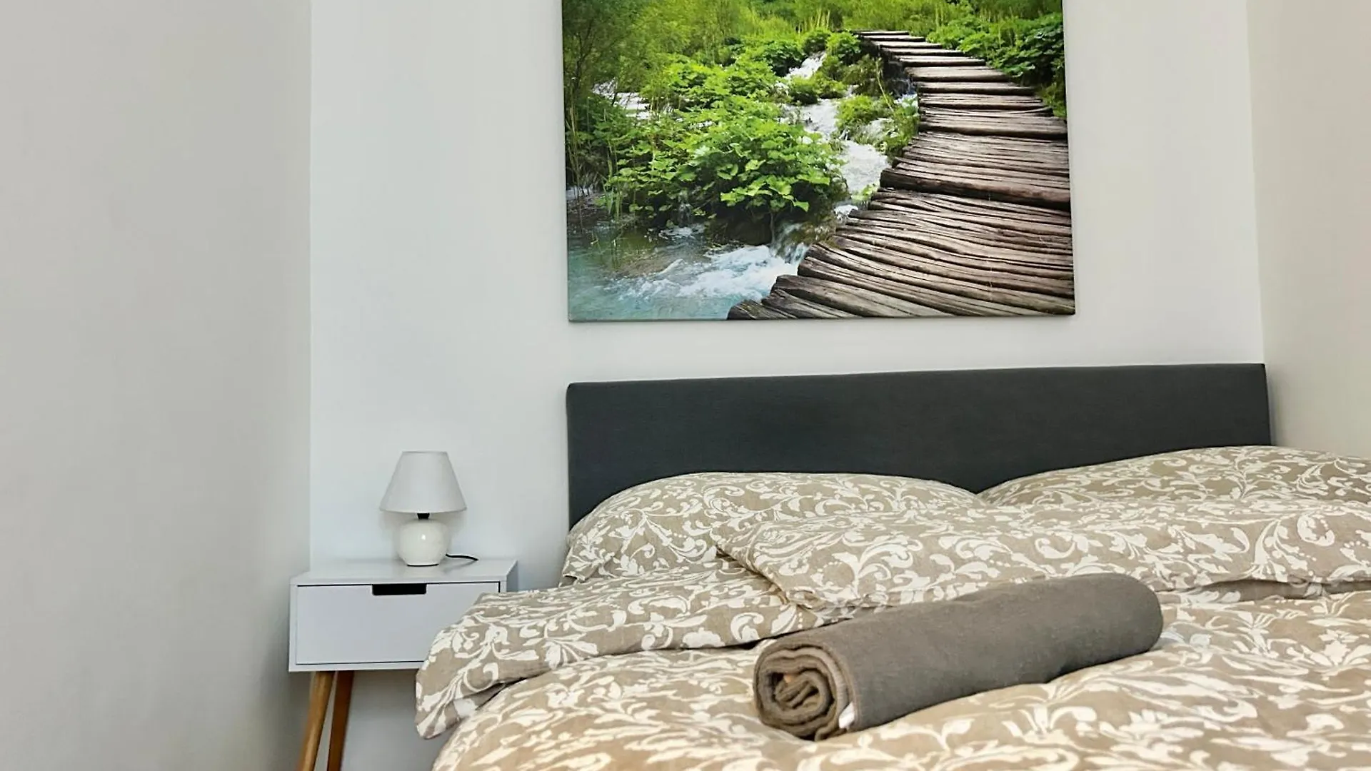 Sunny & Calm Long Term Apartment - Free Parking Viena Austria