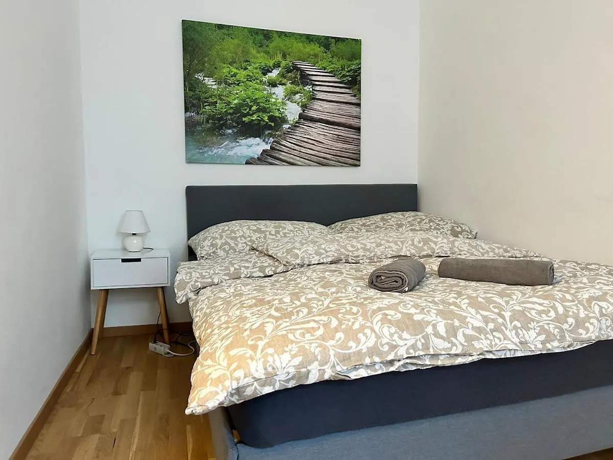 Sunny & Calm Long Term Apartment - Free Parking Viena Austria