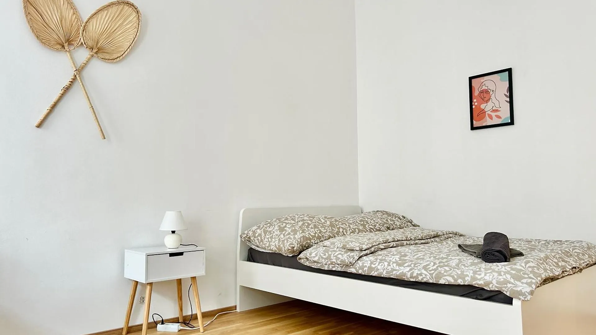 Sunny & Calm Long Term Apartment - Free Parking Viyana Avusturya